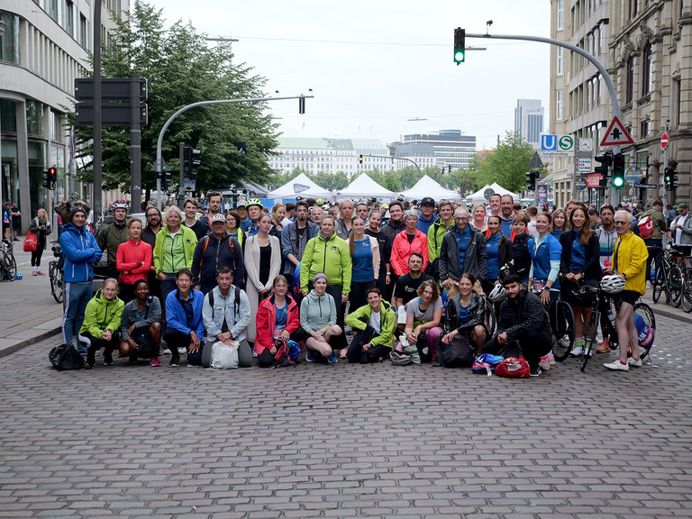 Team der Immanuel Albertinen Diakonie beim World Triathlon Hamburg 2025 Team der Immanuel Albertinen Diakonie beim World Triathlon Hamburg 2025