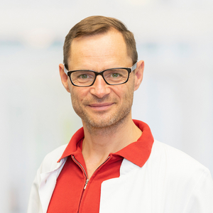 Dr. med. Kay Udo Schwarzer Oberarzt und Leiter des Schmerzzentrums - Immanuel Klinik Rüdersdorf